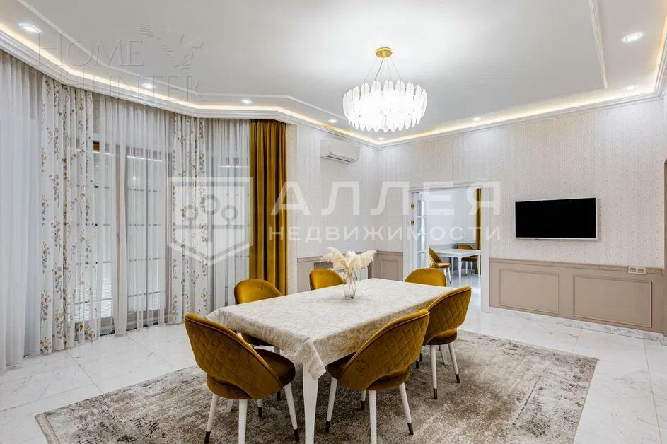 3-этажный коттедж 615 м² с отделкой
