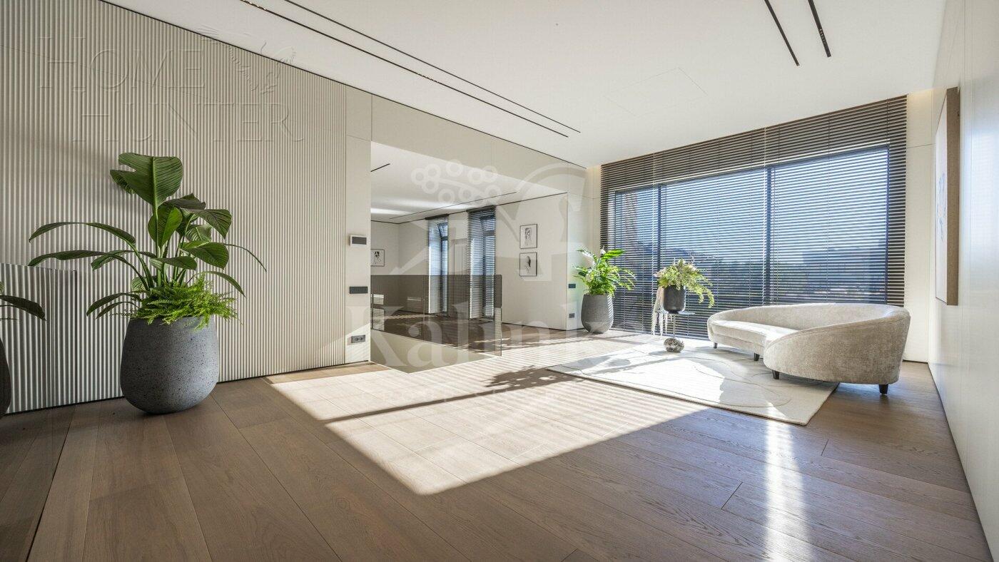 2-этажный коттедж 1 000 м² без отделки