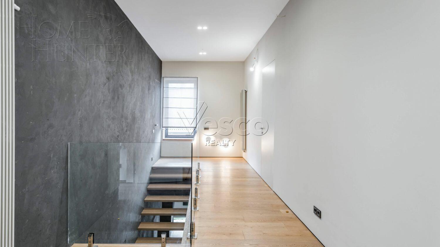 2-этажный коттедж 348 м² с отделкой