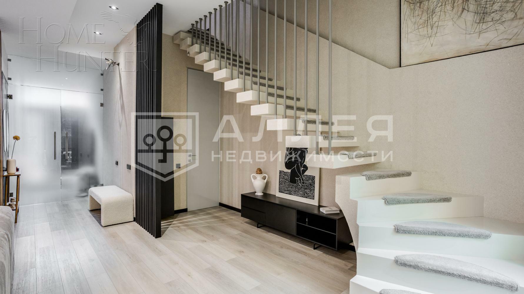 3-этажный таунхаус 240 м² с отделкой