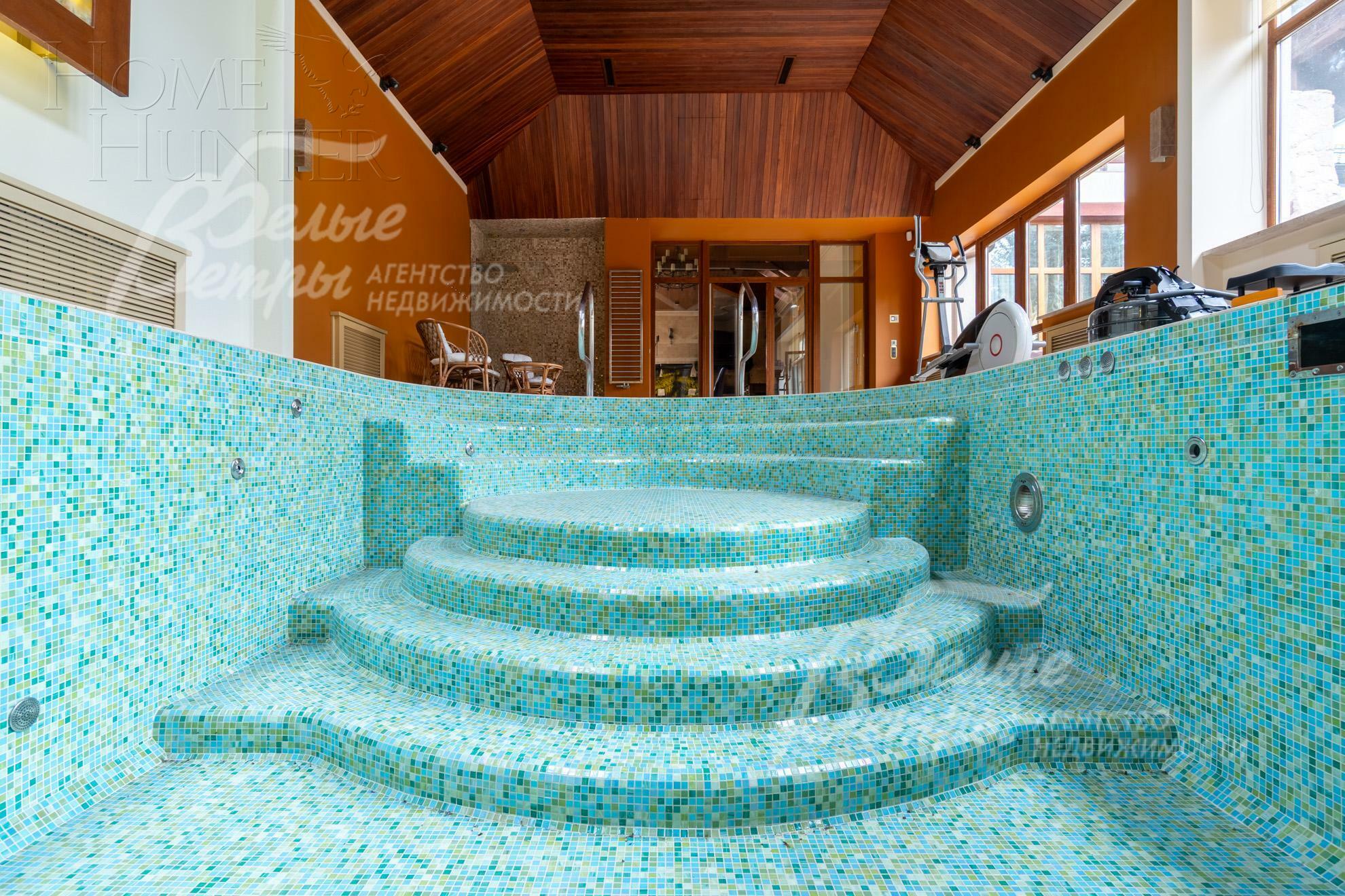 2-этажный коттедж 835 м² с отделкой