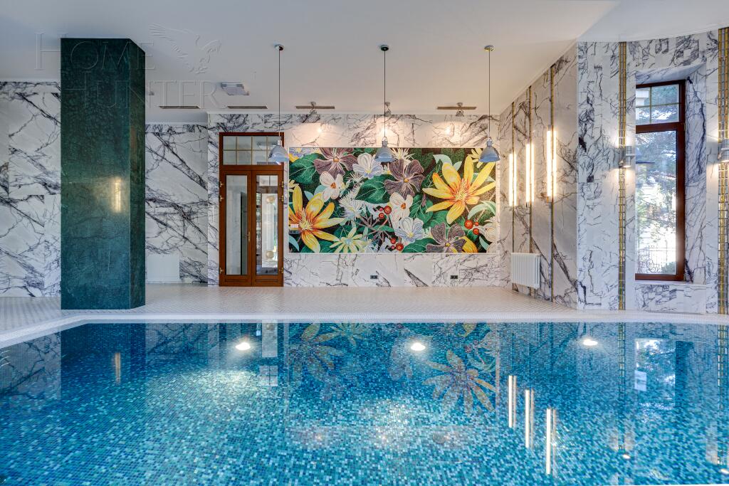 2-этажный коттедж 1 200 м² с отделкой