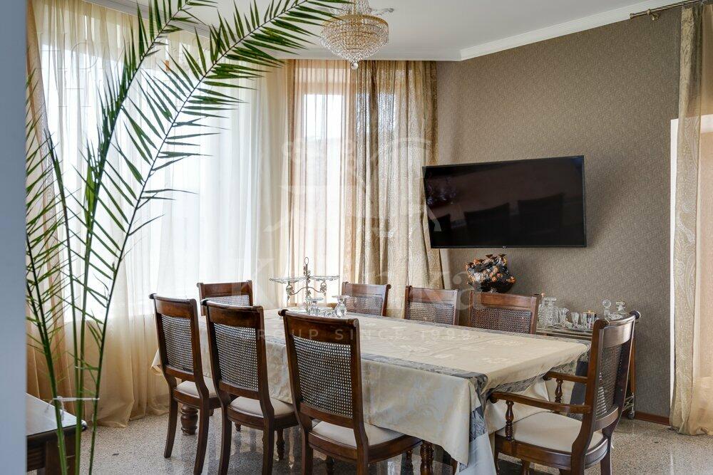 2-этажный коттедж 750 м² с отделкой