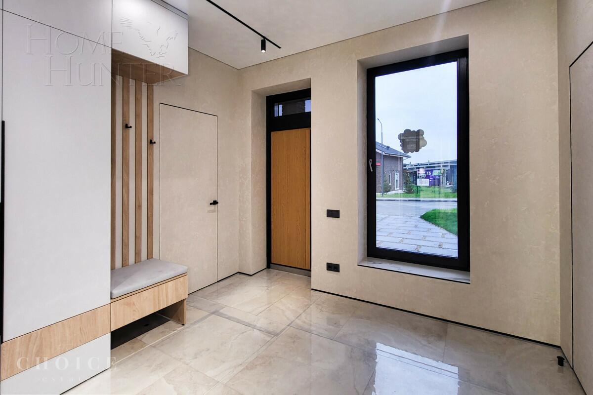 2-этажный коттедж 271 м² с отделкой