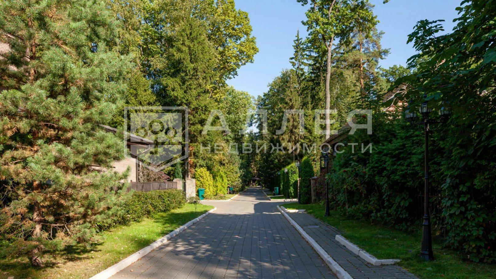 2-этажный коттедж 450 м² с отделкой