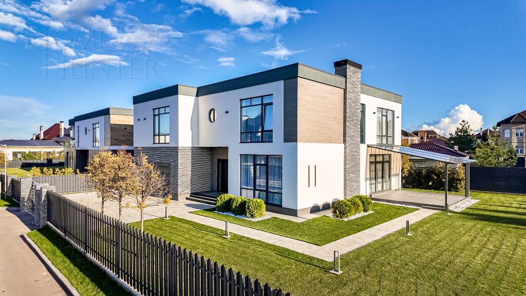 2-этажный коттедж 440 м² с отделкой