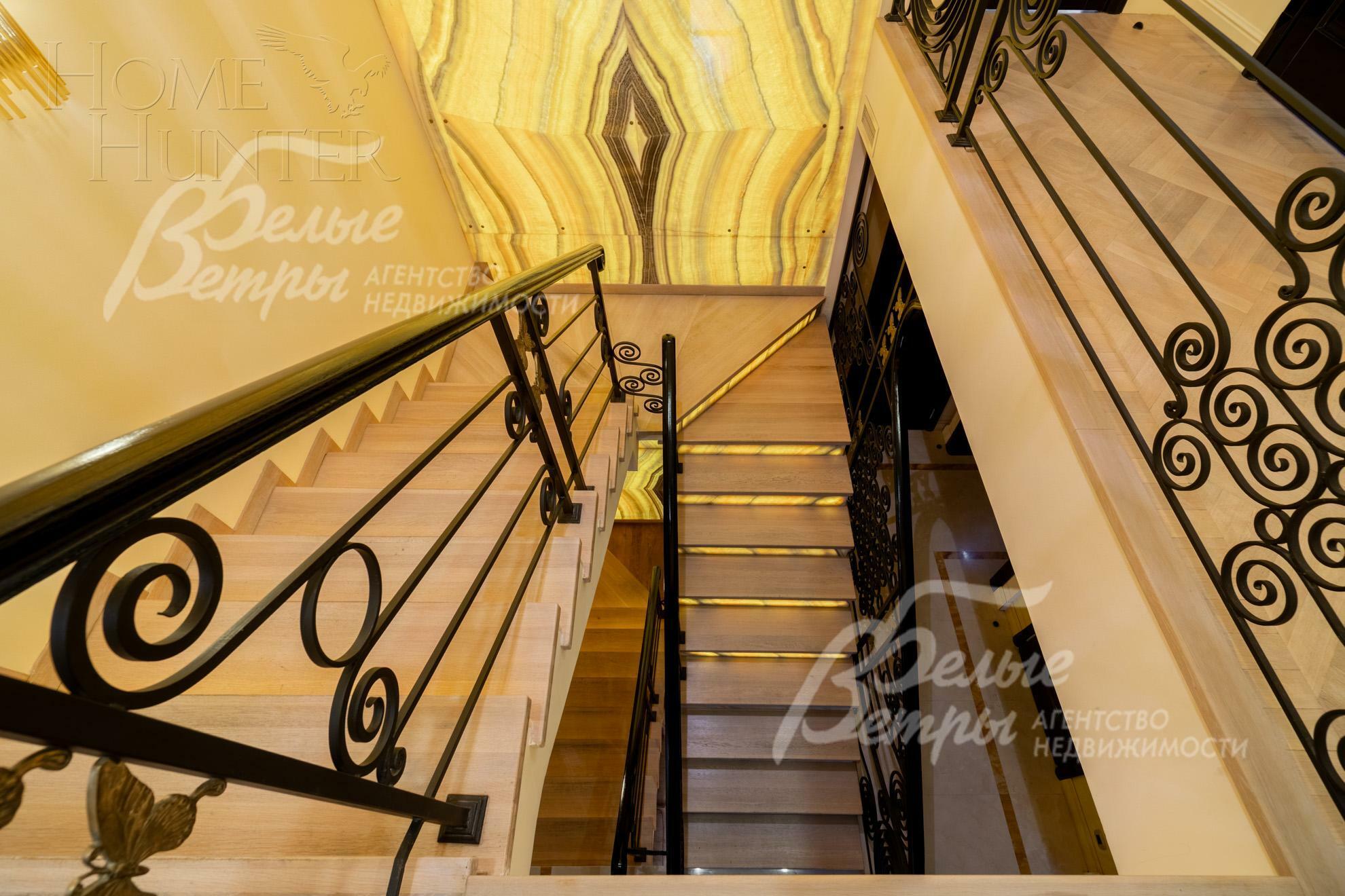 2-этажный коттедж 835 м² с отделкой