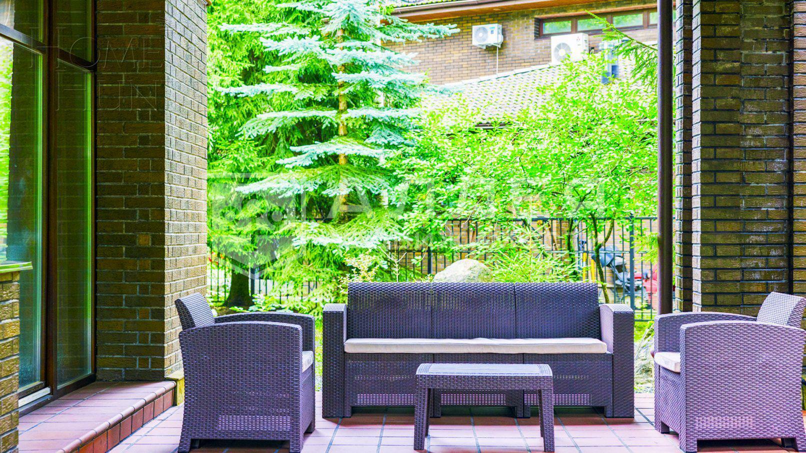 2-этажный коттедж 450 м² с отделкой