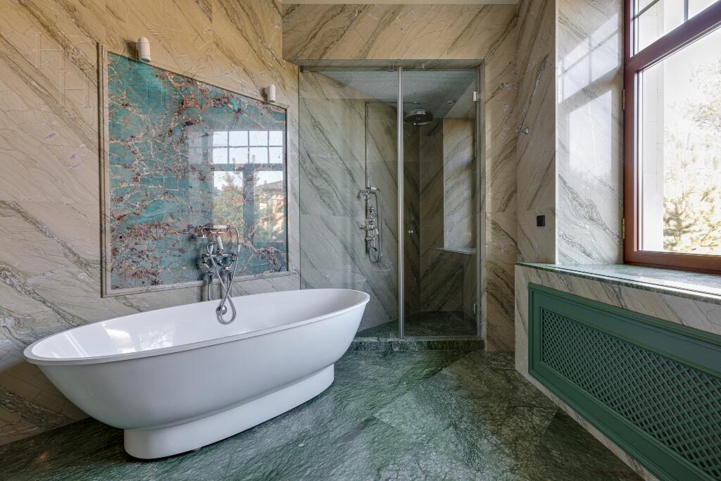 2-этажный коттедж 1 200 м² с отделкой