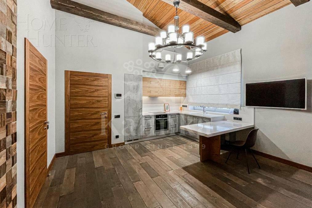 2-этажный коттедж 1 700 м² без отделки