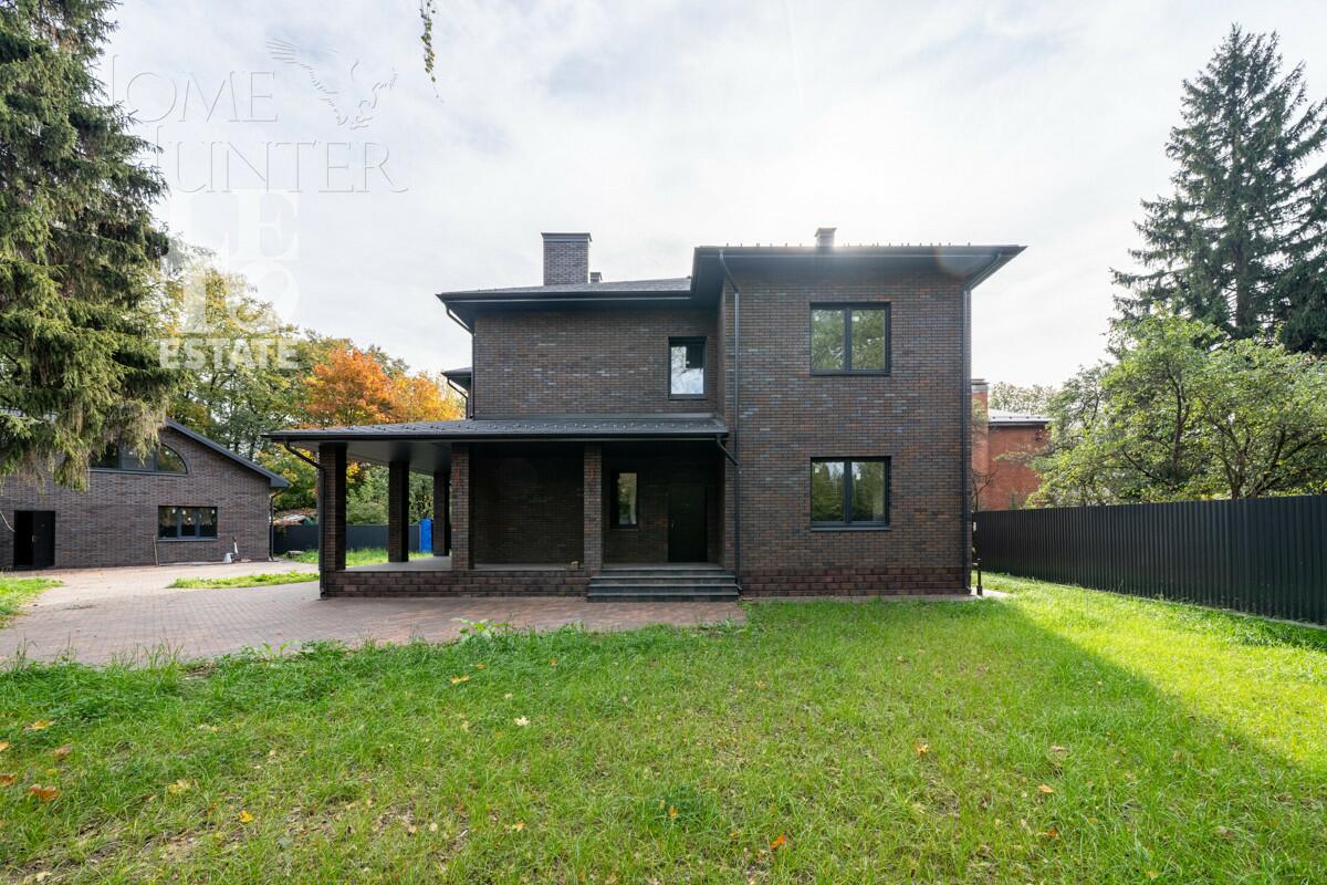 2-этажный коттедж 543.4 м² без отделки