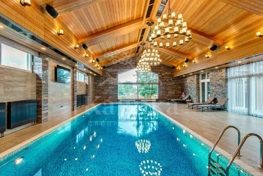 2-этажный коттедж 1 700 м² без отделки