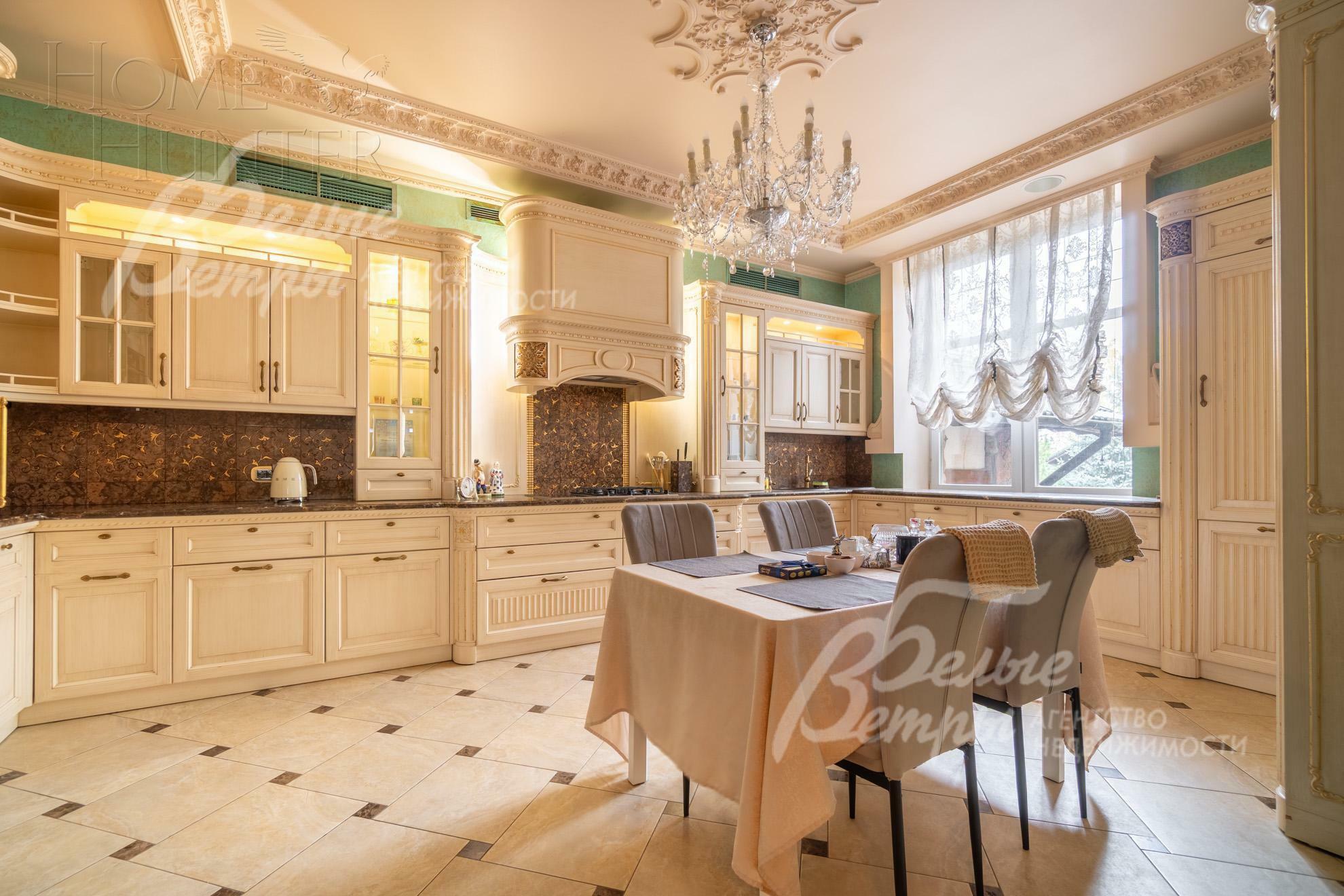 2-этажный коттедж 835 м² с отделкой