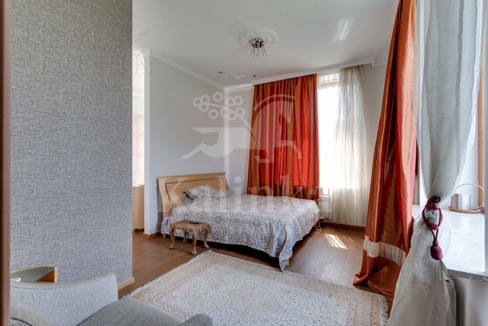 2-этажный коттедж 750 м² с отделкой