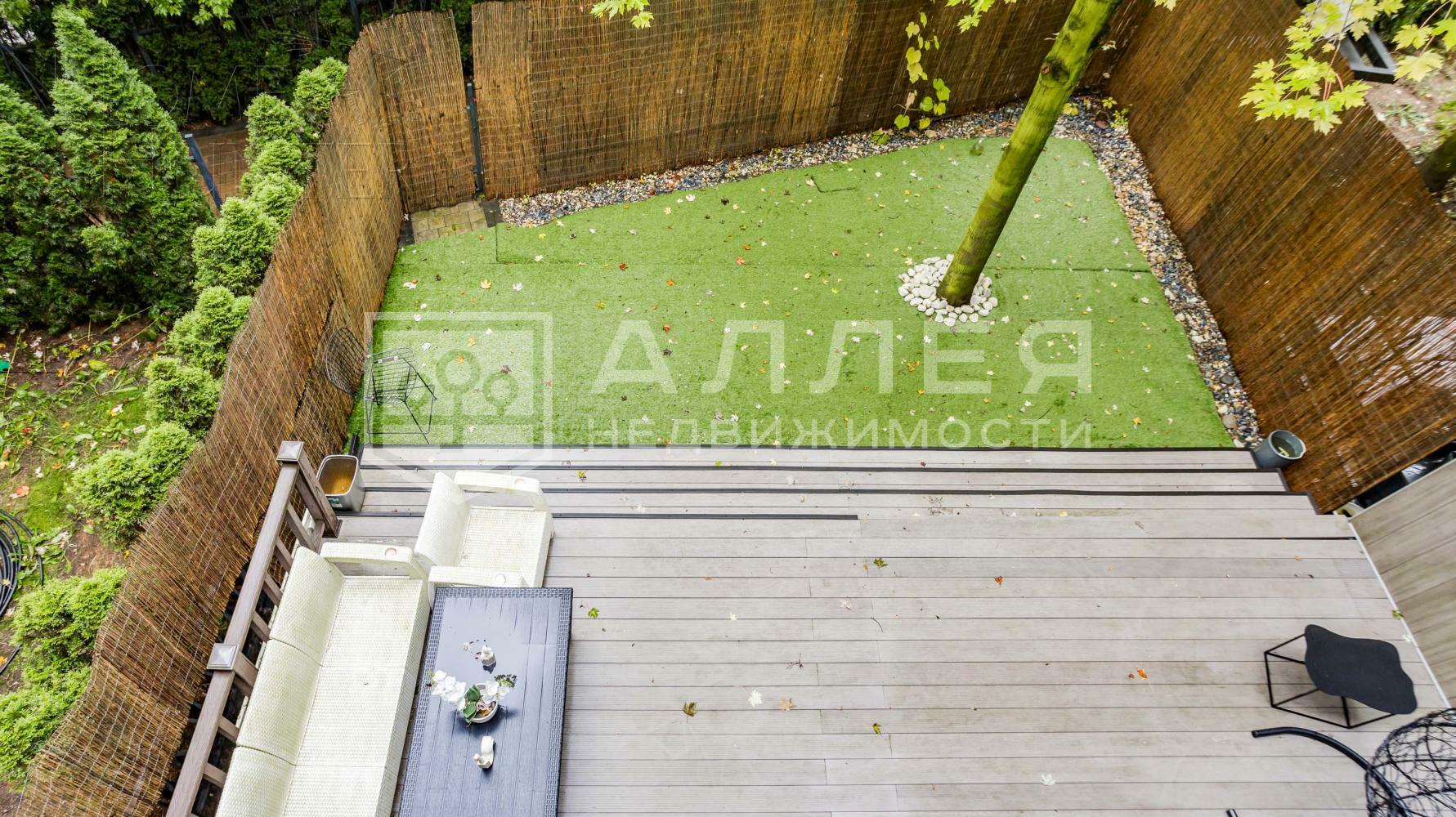 3-этажный таунхаус 240 м² с отделкой