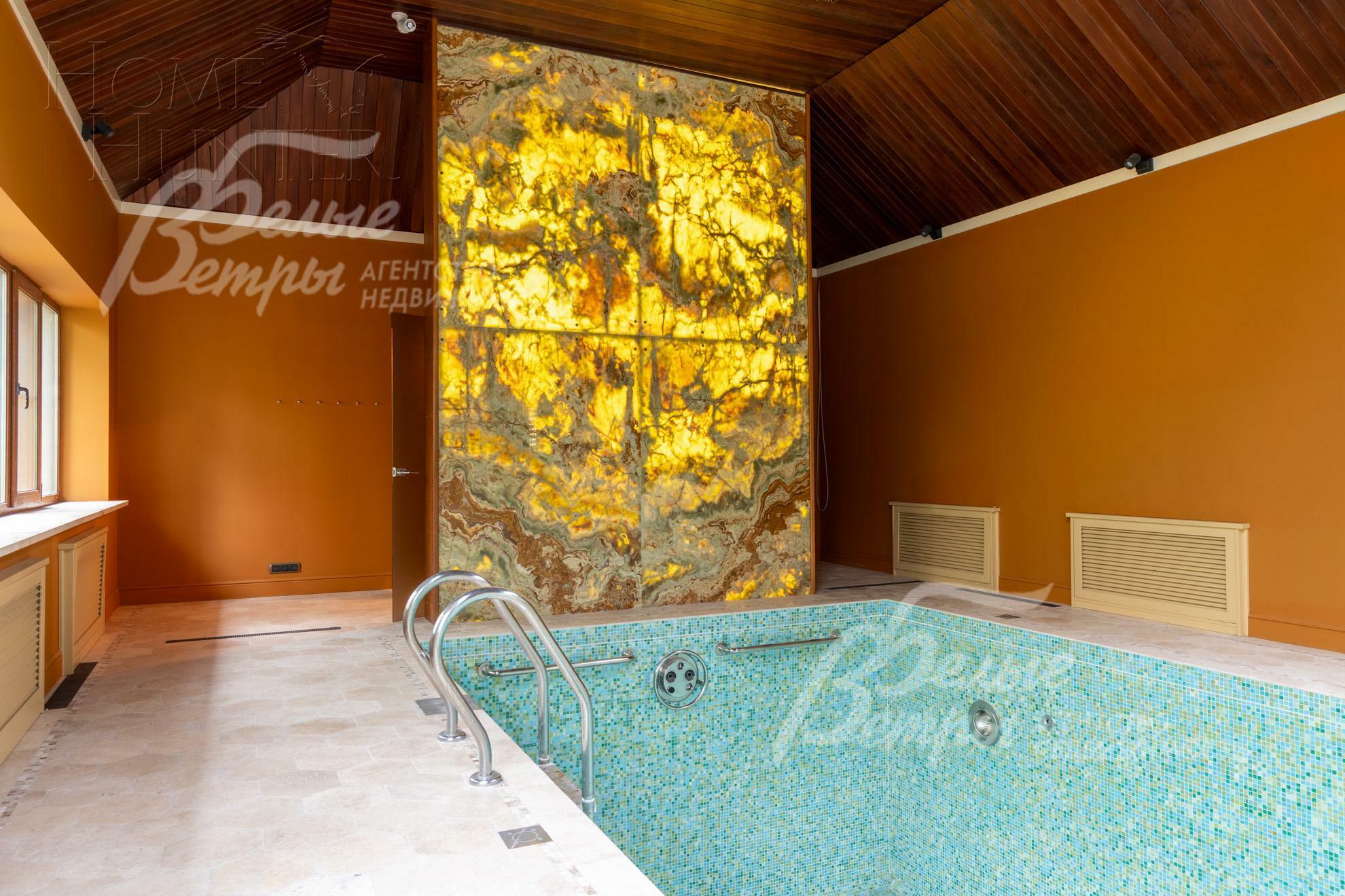 2-этажный коттедж 835 м² с отделкой