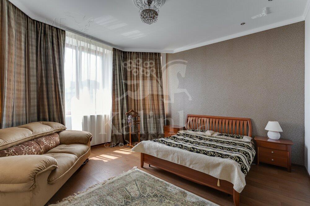 2-этажный коттедж 750 м² с отделкой