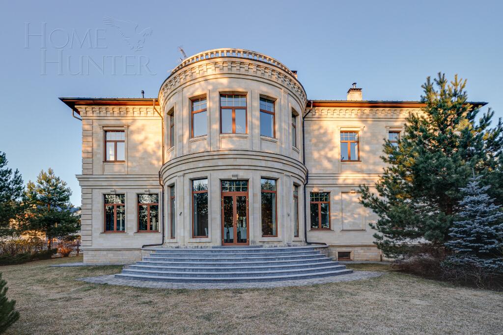 2-этажный коттедж 1 200 м² с отделкой