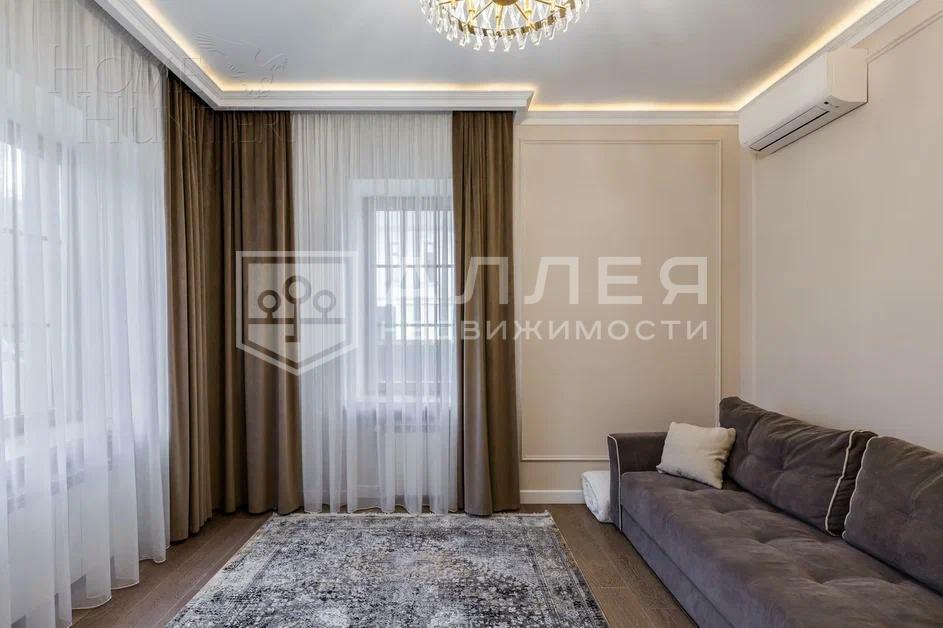 3-этажный коттедж 615 м² с отделкой
