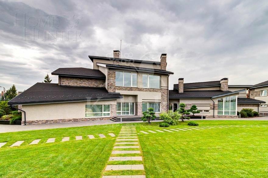 2-этажный коттедж 1 700 м² без отделки