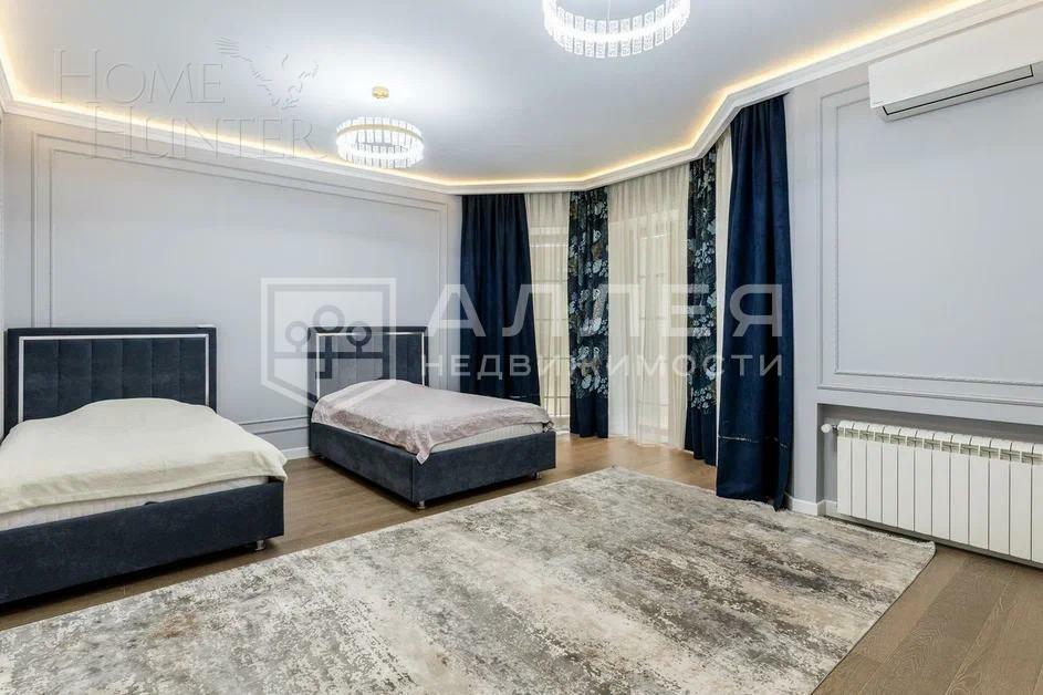 3-этажный коттедж 615 м² с отделкой