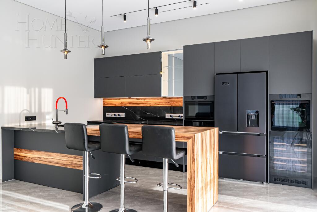 2-этажный коттедж 440 м² с отделкой