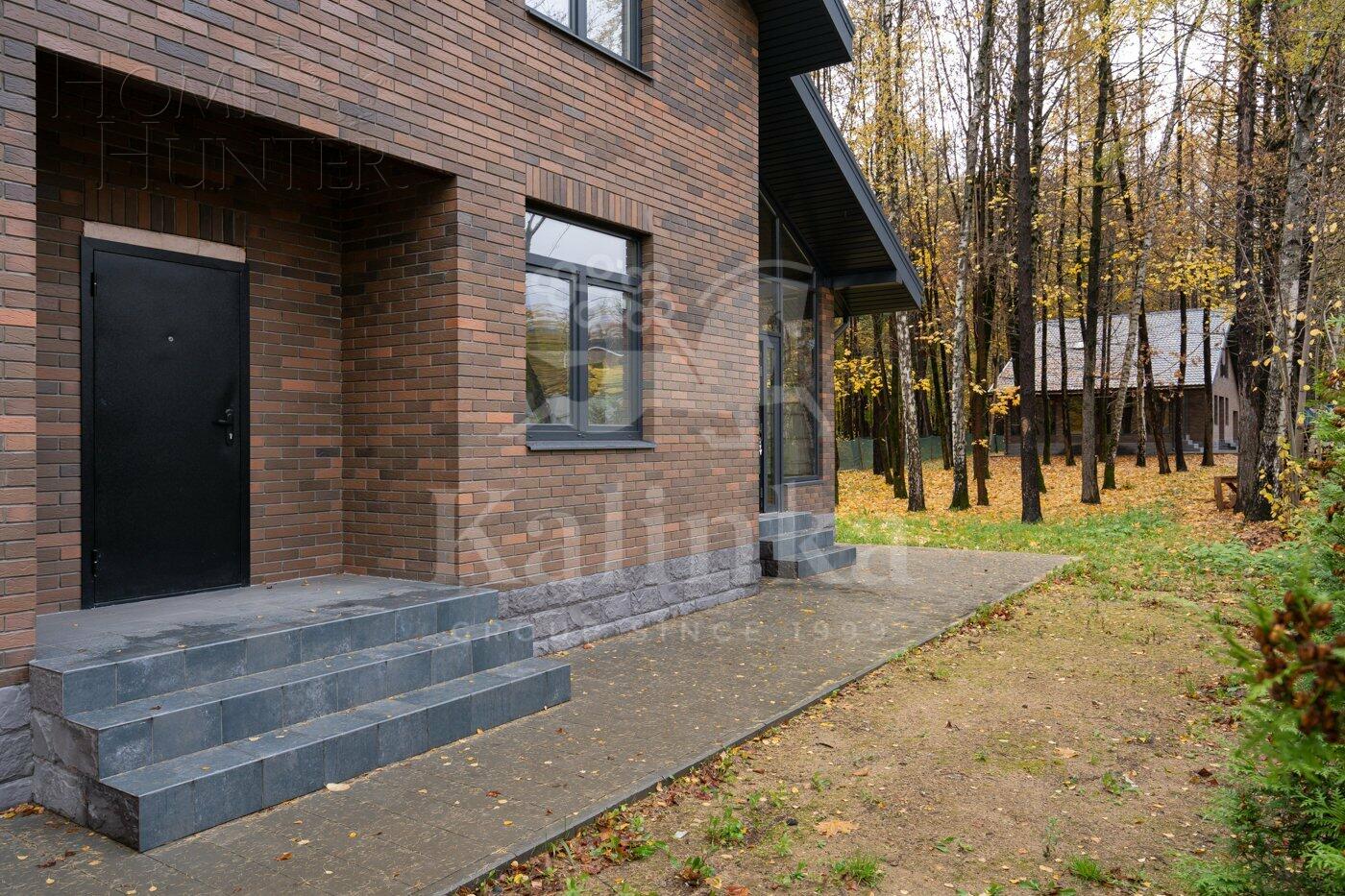 2-этажный коттедж 300 м² без отделки