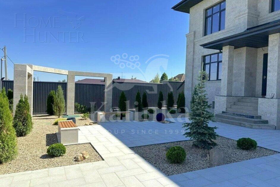 2-этажный коттедж 460 м² без отделки