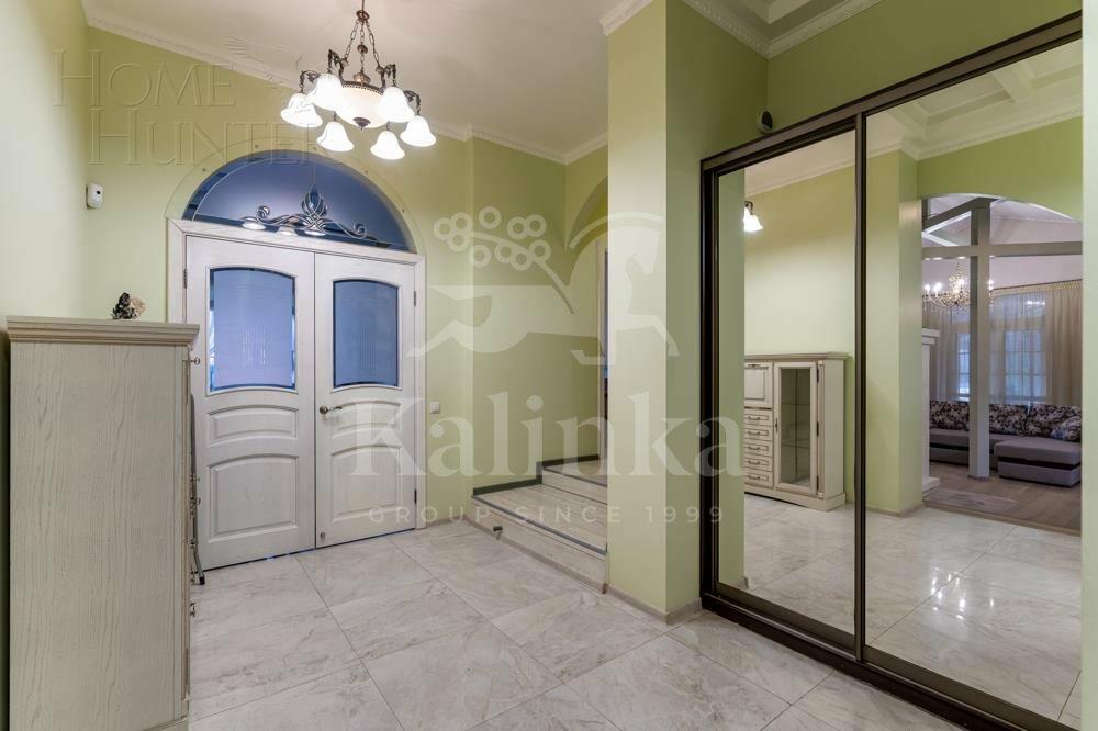 2-этажный коттедж 314 м² с отделкой