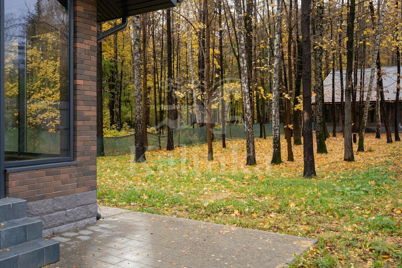 2-этажный коттедж 300 м² без отделки