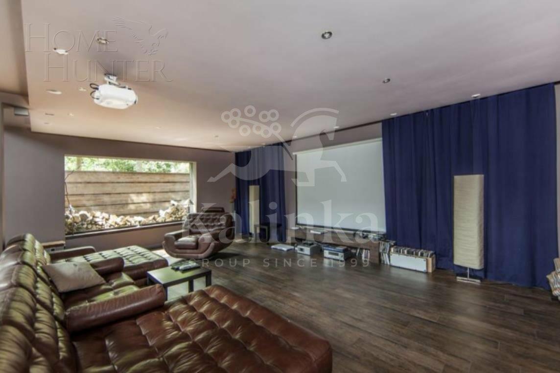 4-этажный коттедж 750 м² с отделкой