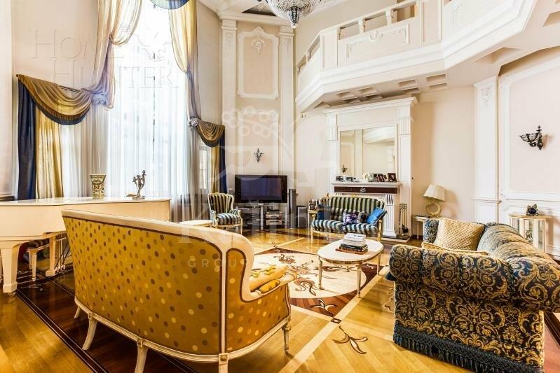 3-этажный коттедж 560 м² с отделкой