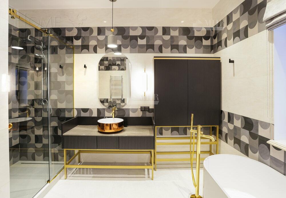 2-этажный коттедж 702 м² с отделкой