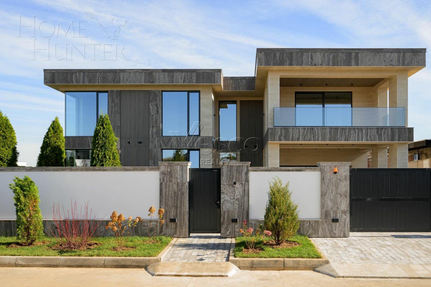 2-этажный коттедж 940 м² без отделки