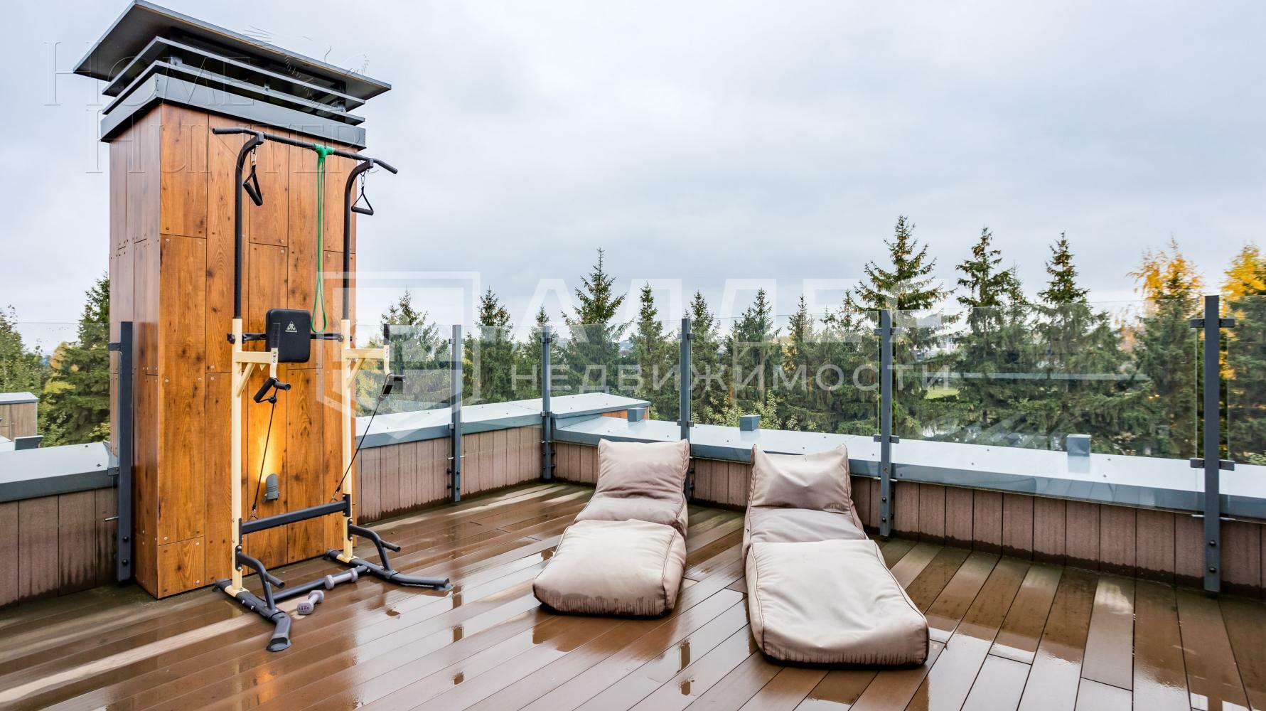 3-этажный таунхаус 240 м² с отделкой