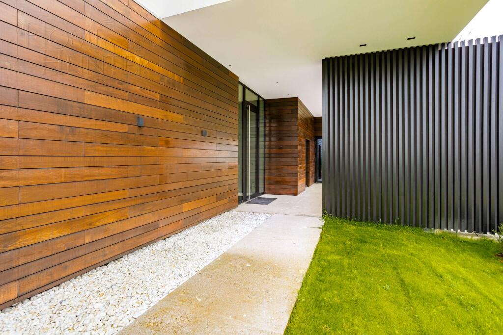 2-этажный коттедж 650 м² без отделки