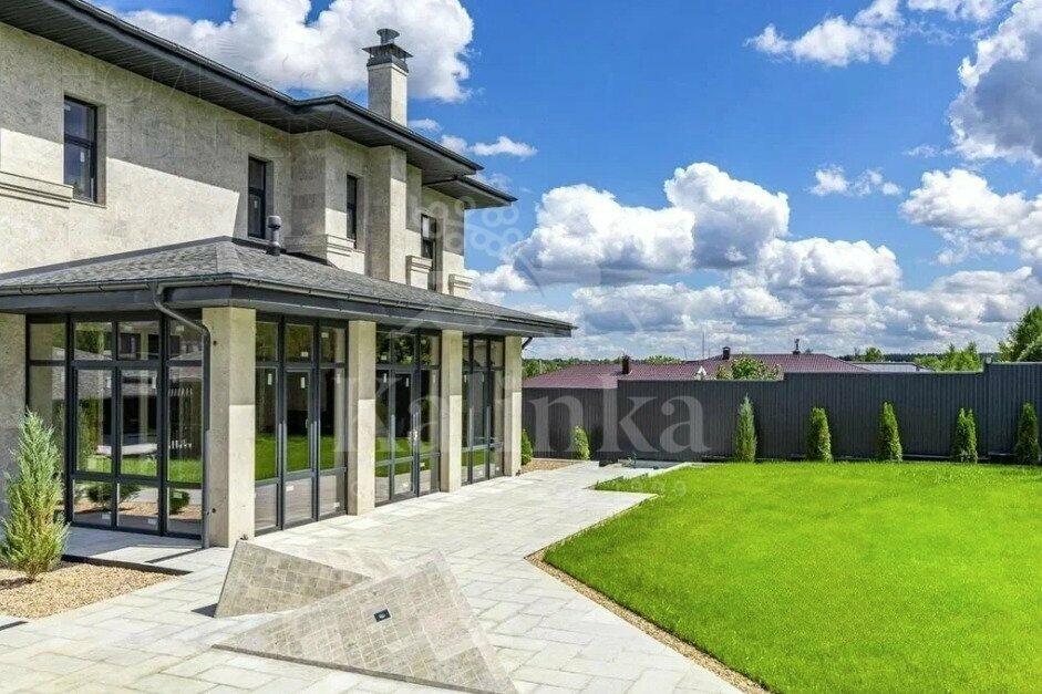 2-этажный коттедж 460 м² без отделки