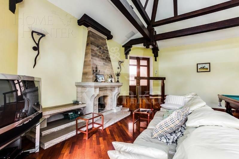 3-этажный коттедж 560 м² с отделкой