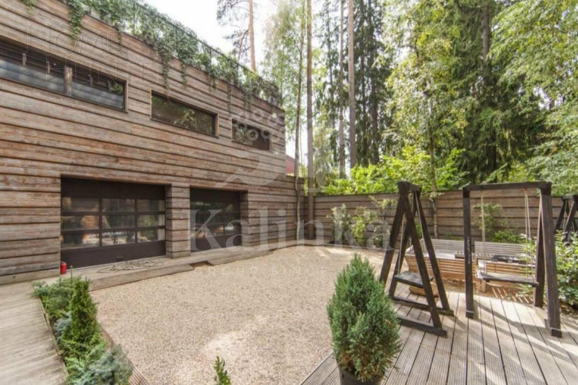 4-этажный коттедж 750 м² с отделкой