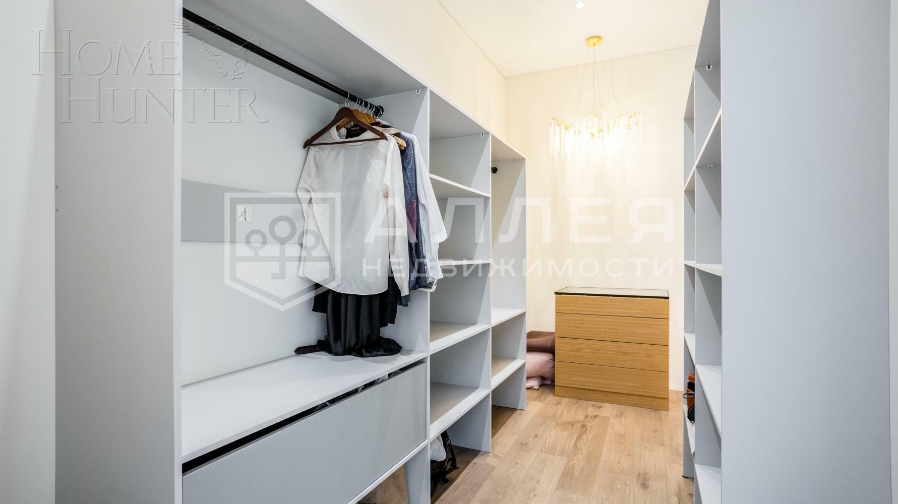 3-этажный таунхаус 240 м² с отделкой