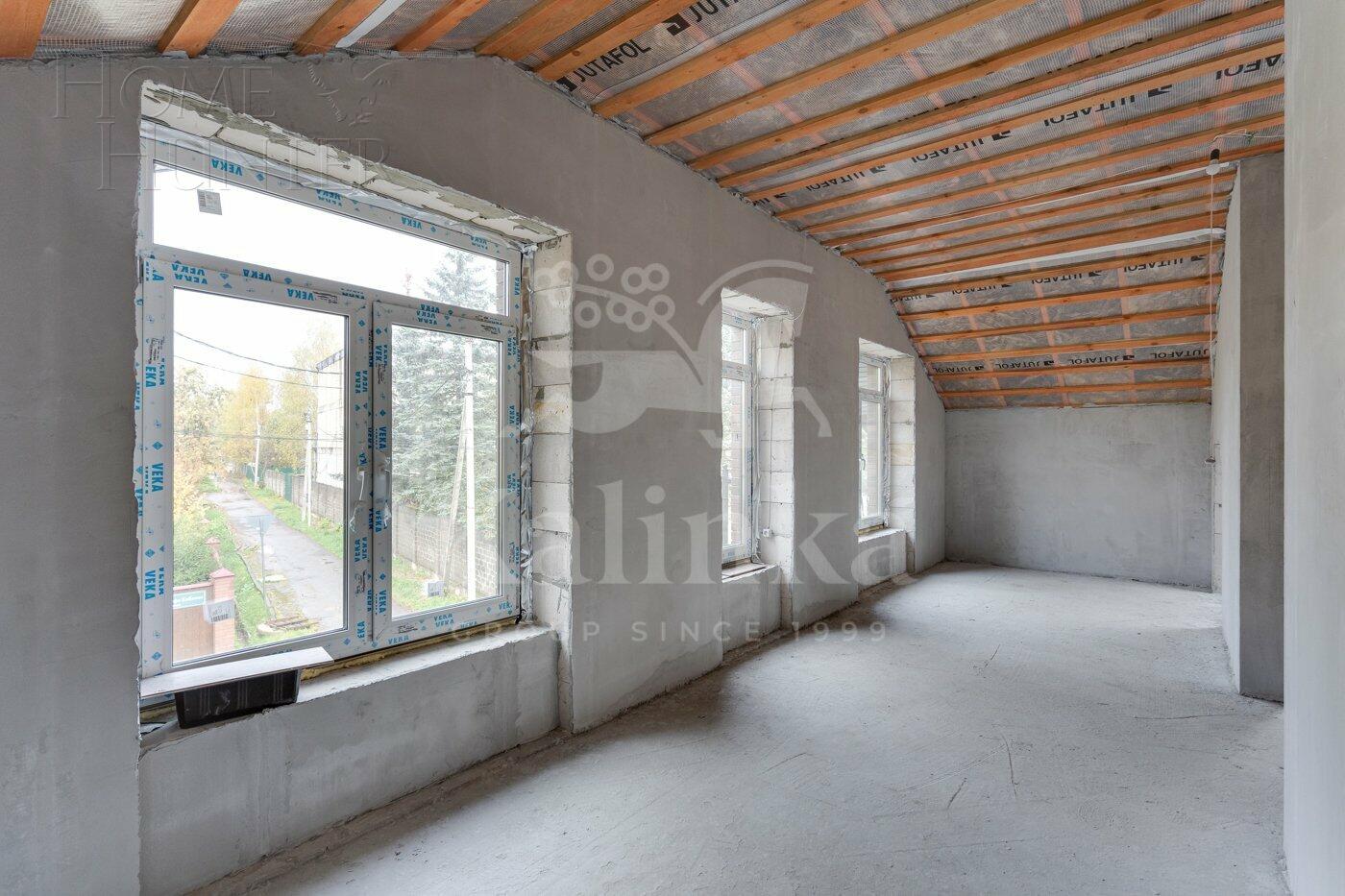 2-этажный коттедж 300 м² без отделки