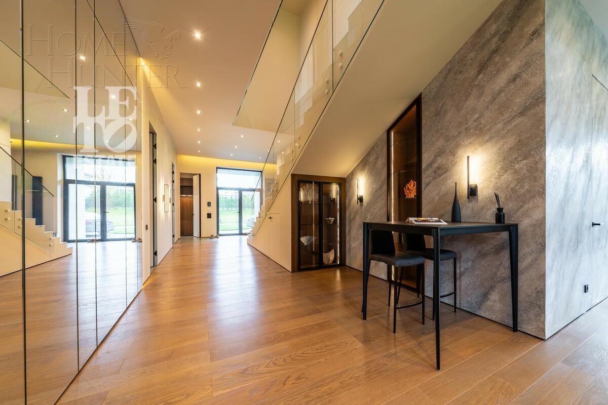 2-этажный коттедж 622 м² с отделкой