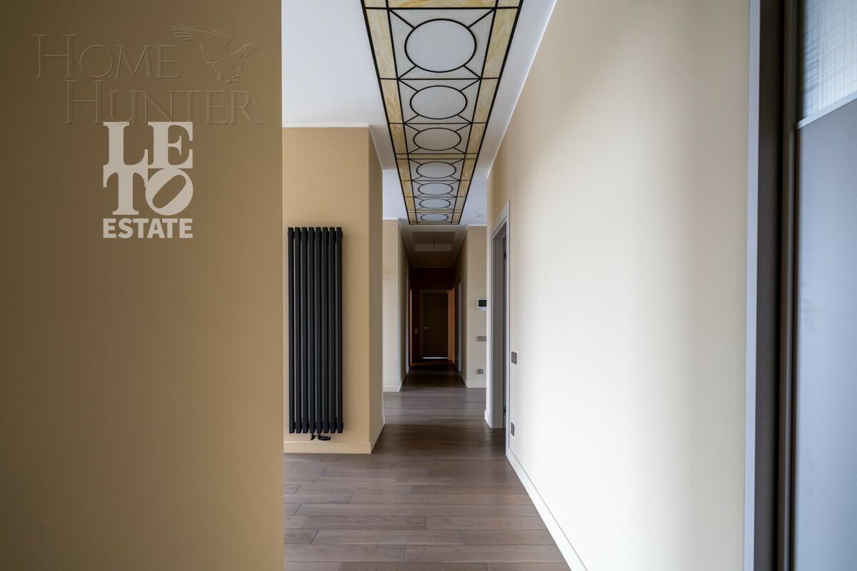 2-этажный коттедж 1 100 м² с отделкой