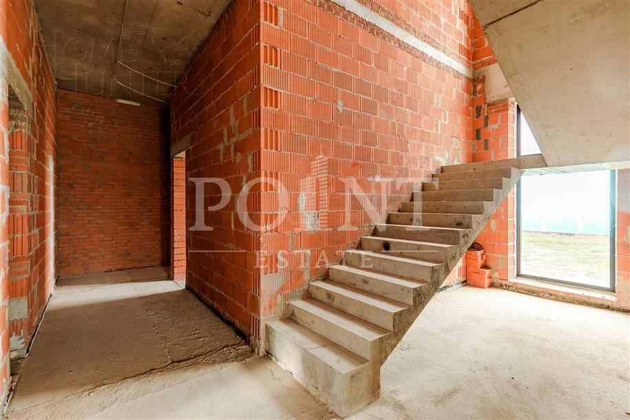 2-этажный коттедж 600 м² без отделки
