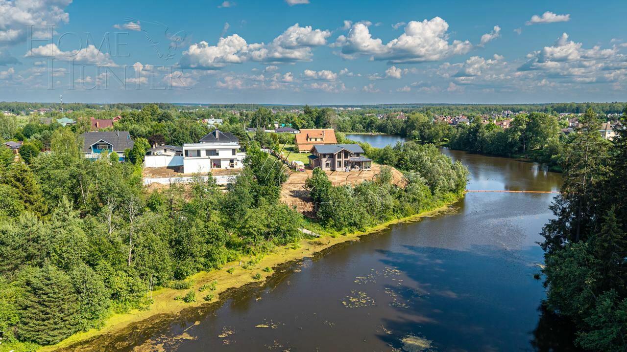 КОТТЕДЖ 326 м² без отделки