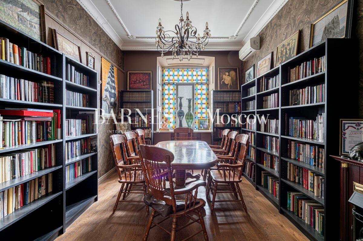 5-КОМН. КВАРТИРА С ОТДЕЛКОЙ 190 М² НА 3 ЭТАЖЕ