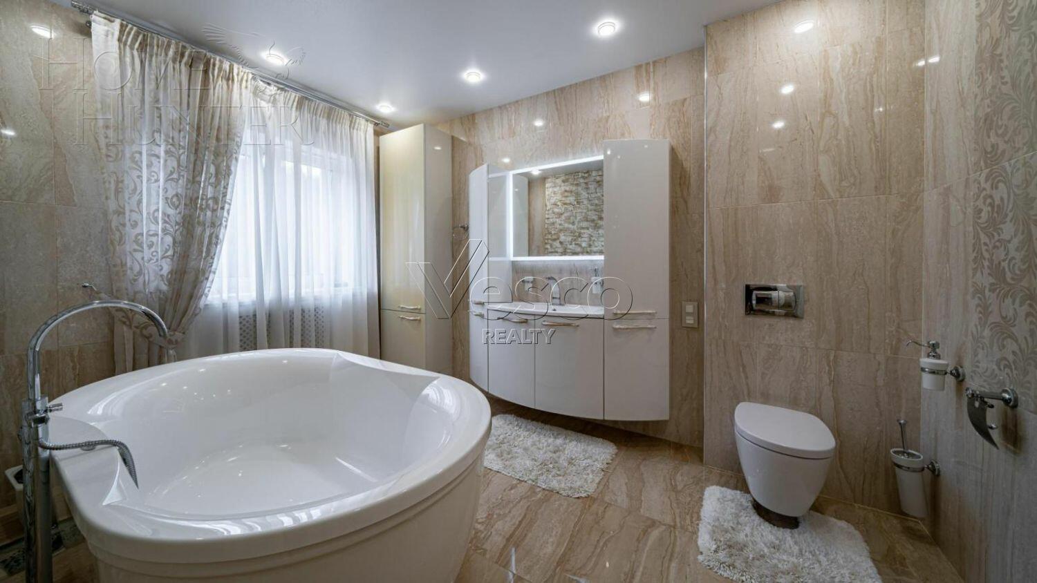 2-этажный коттедж 550 м² с отделкой