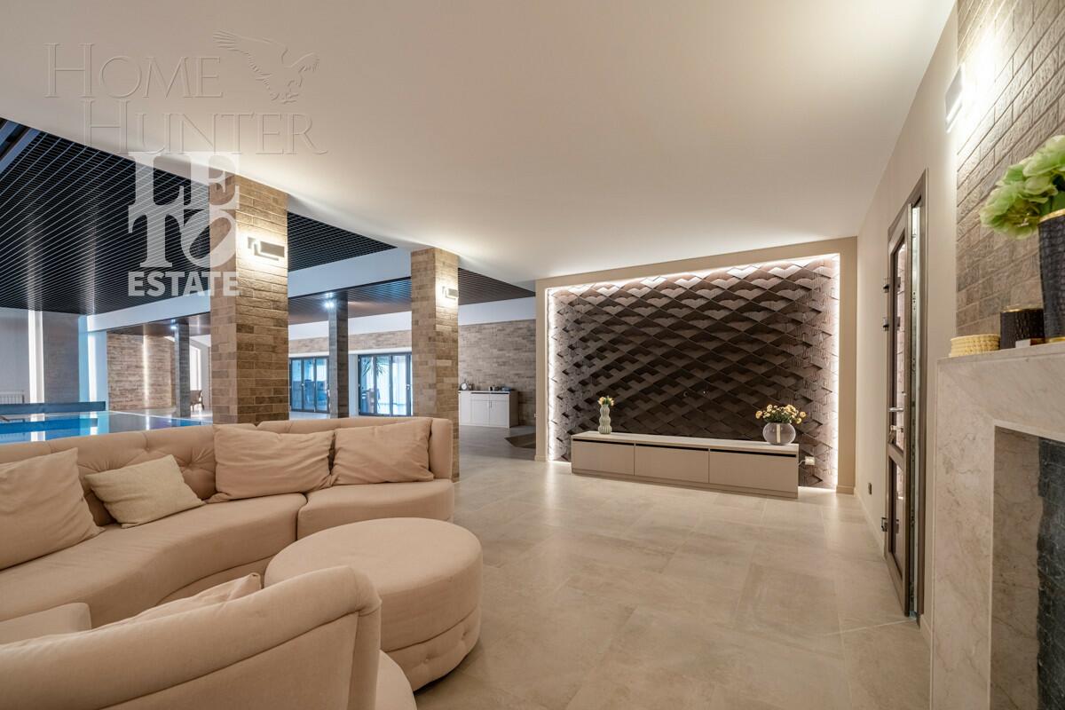 2-этажный коттедж 1 100 м² с отделкой