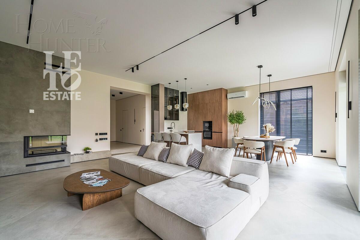 2-этажный коттедж 300 м² с отделкой