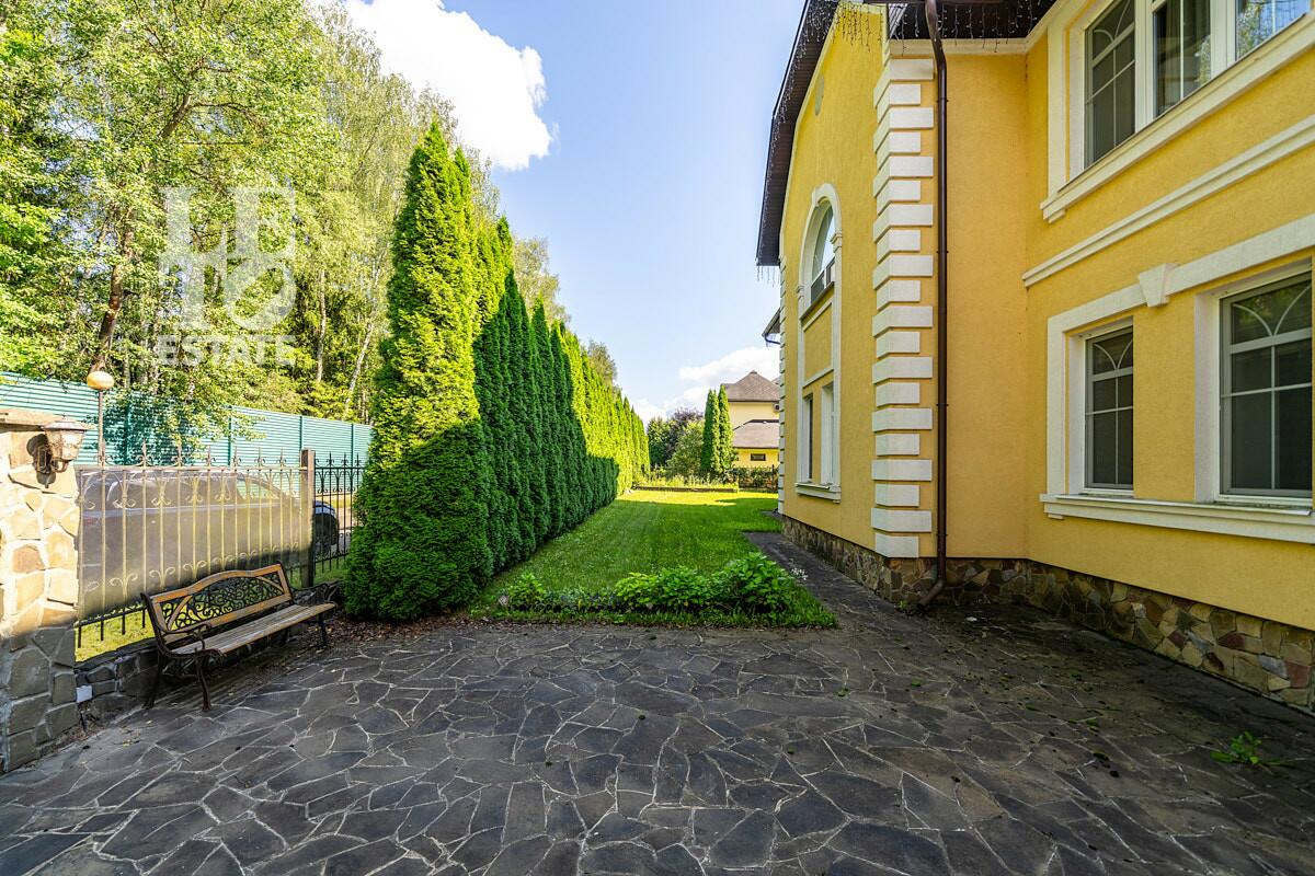 2-этажный коттедж 700 м² с отделкой